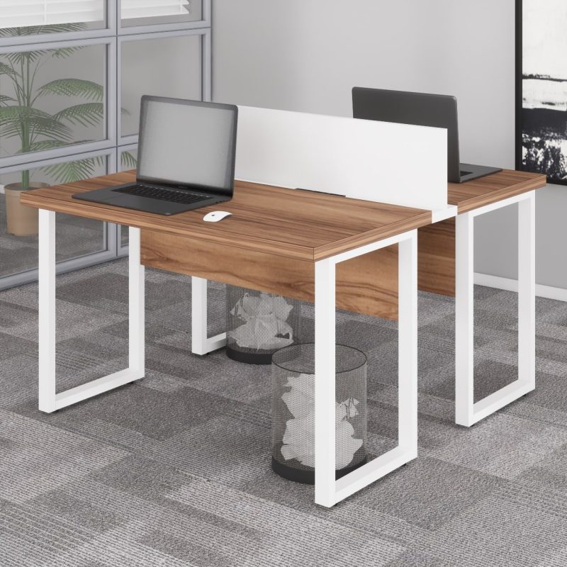 Estação de Trabalho Dupla 1,20×1,35m sem Gavetas c/ ponto de tomada PÉ QUADRO – Cor Nogal Sevilha/Branco – 34424 Kairós Office Linha 40 mm Nogal – Branco 9