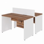 Estação de Trabalho Dupla 1,20×1,35m 02 Lugares c/ Gavetas c/ ponto de tomada PÉ PAINEL – Nogal Sevilha/Branco – 34427 Kairós Office Linha 40 mm Nogal – Branco 10
